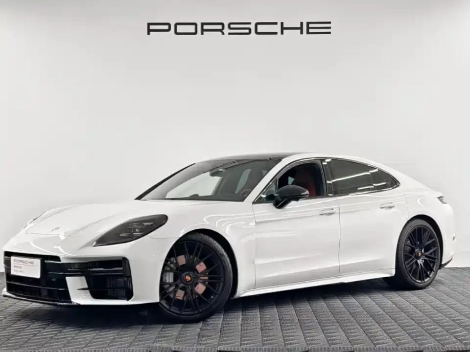 Porsche Panamera 2025