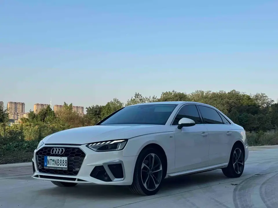 Audi A4L 40 TFSI Fashion Dynamic Edition 2021
