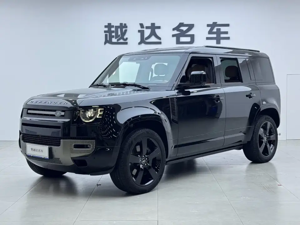 Land Rover Defender 110 3.0T P400 -Dynamic HSE 2025