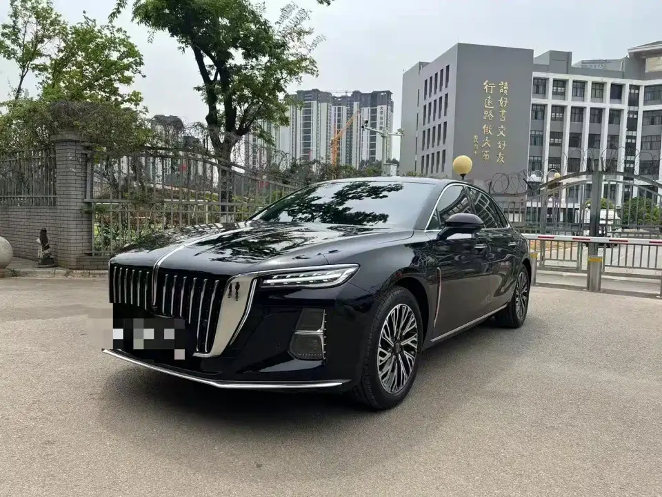 Hongqi H5 2.0T Automatic Smart Connect Flag Smooth Edition 2024
