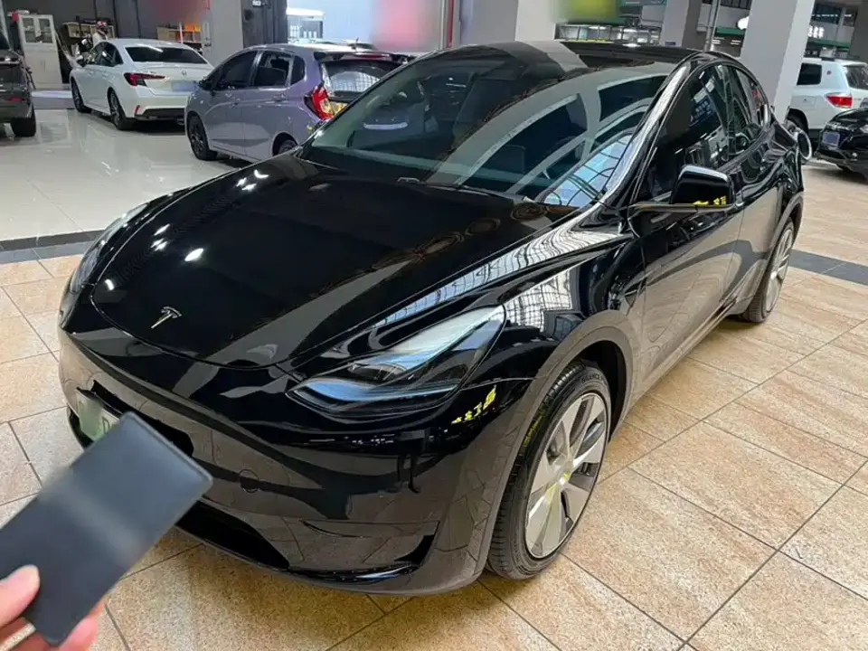 Tesla Model Y Facelift Rear-Wheel Drive Version 2023