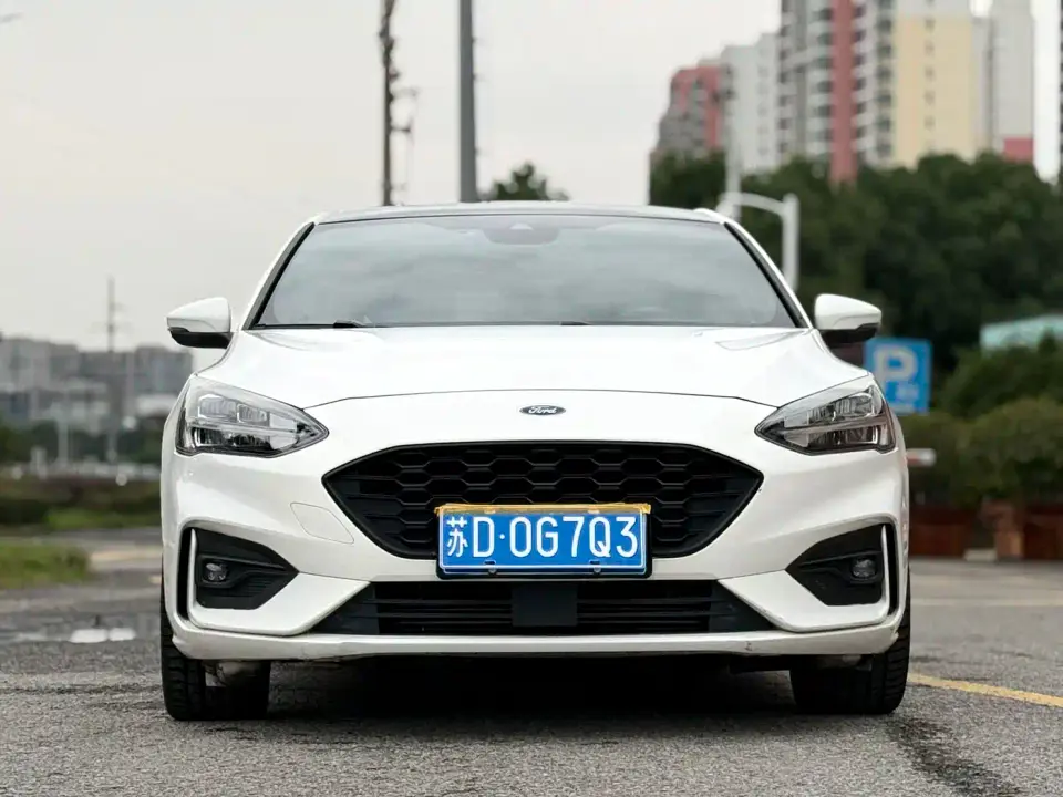 Ford Focus Hatchback EcoBoost 180 Auto Trend 2021