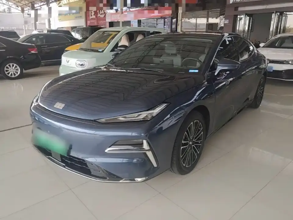 Geely Galaxy Galaxy Xingyao 8 130km EM-i Premium Edition 2026