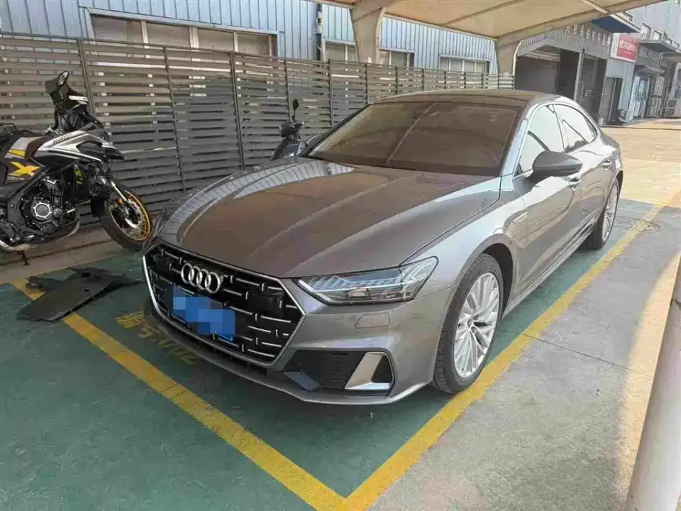 Audi A7L 45 TFSI S-line Dream Builder Edition 2023