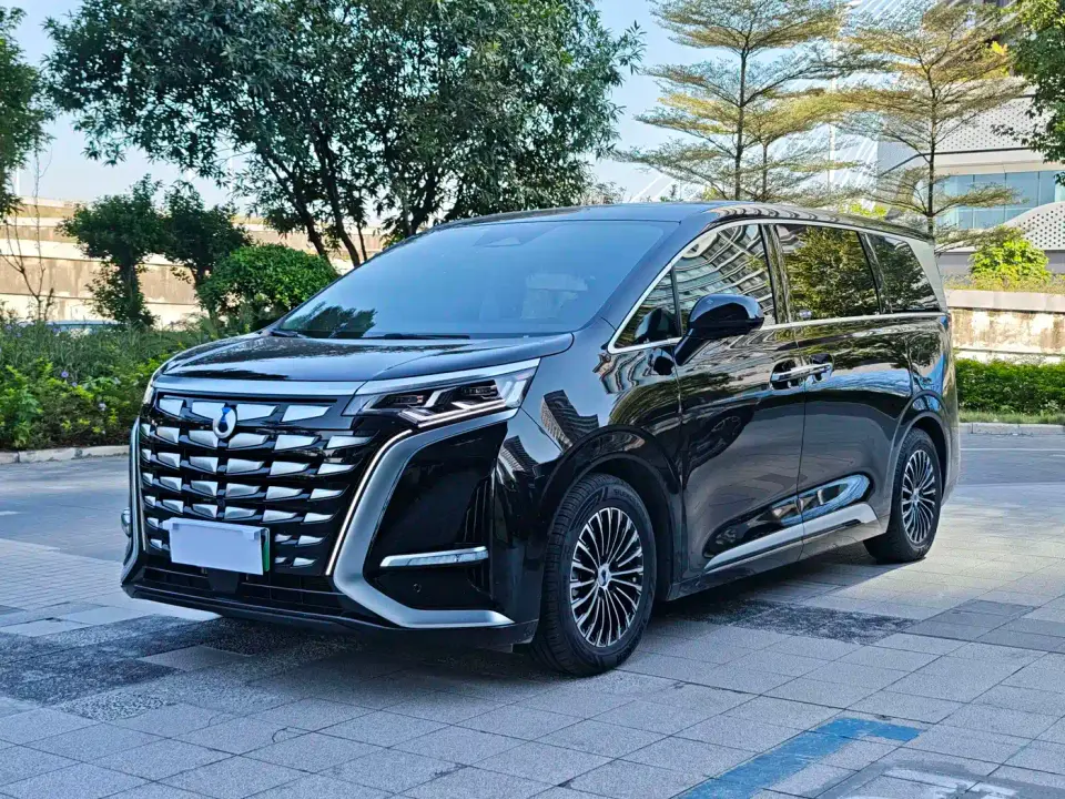 Denza D9 DM-i 980 AWD Prestige 2025