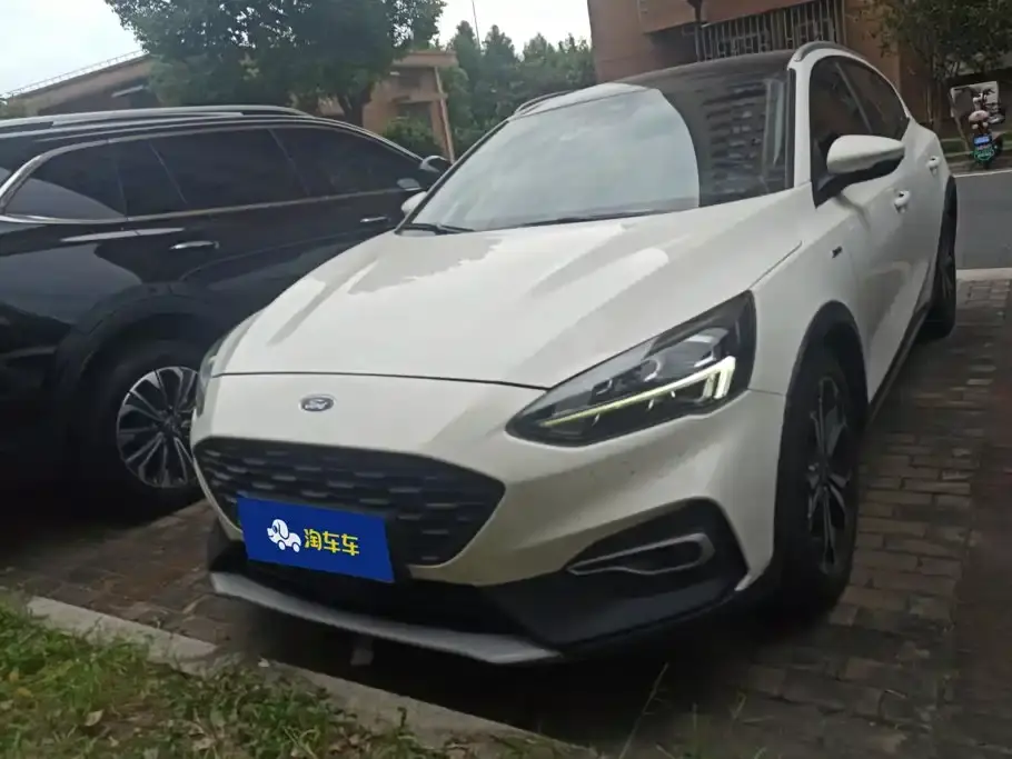Ford Focus Active EcoBoost 180 Auto Sporty Edition 2020