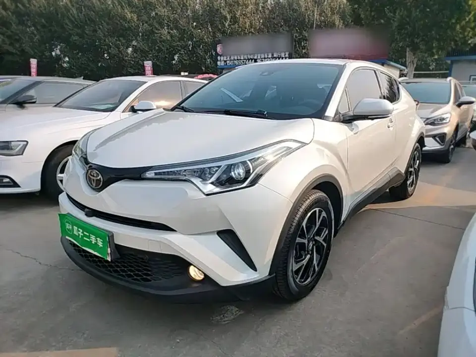 Toyota C-HR Model 2.0L Leading 2021