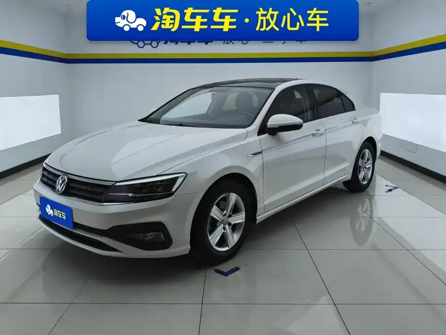 Volkswagen Lamando 230TSI DSG Fashion Edition 2021