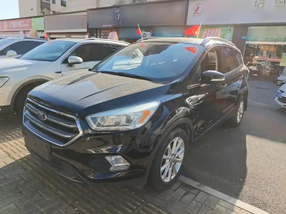 Ford Kuga EcoBoost 180 2WD Platinum Wing Edition China VI 2020