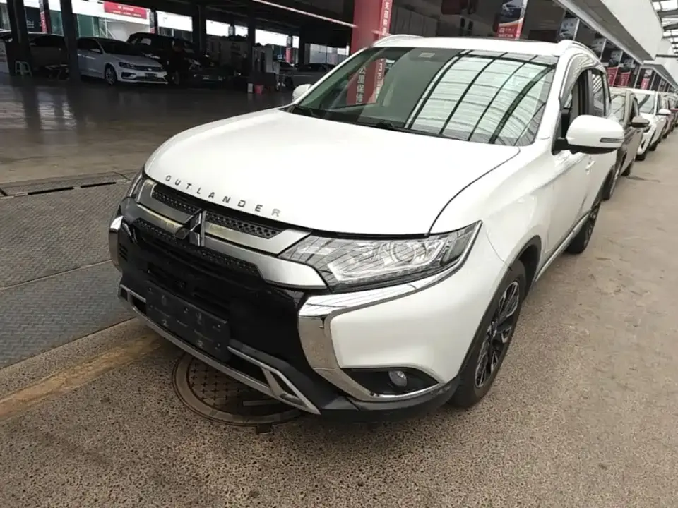 Mitsubishi Outlander 2.0L 2WD Enjoy 5-Seater China VI 2019