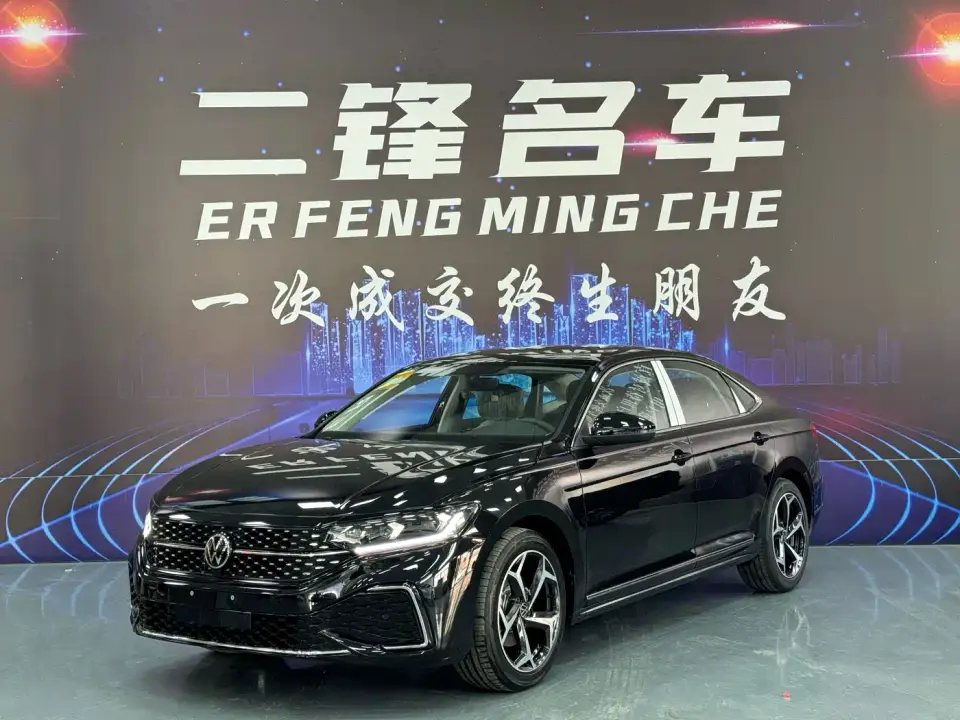 Volkswagen Passat Outstanding Edition 380TSI Starlight Dragon Soaring Version 2026