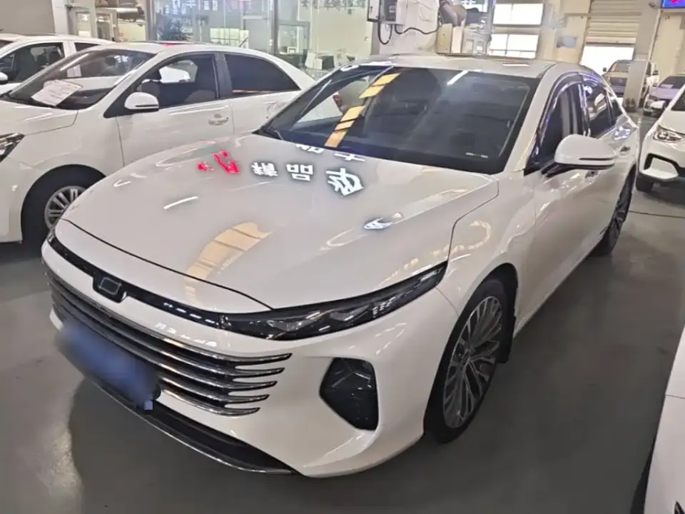 Besturn B70 Model Soaring Dragon Edition 1.5T Pioneer 2024