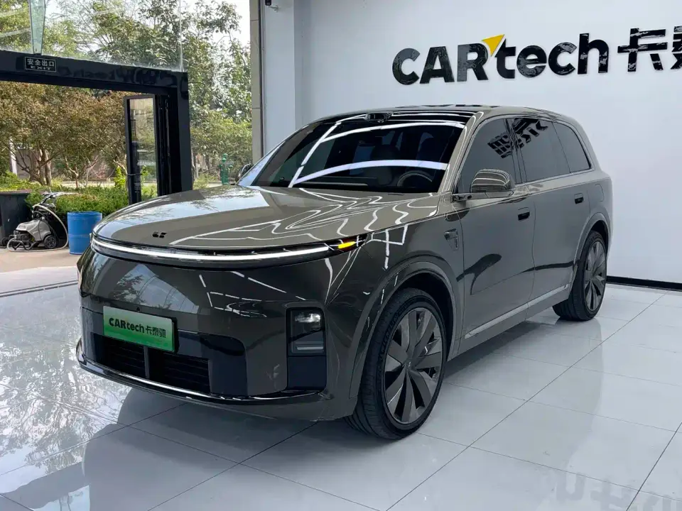 Li Auto Li Xiang L9 Base Model 2026