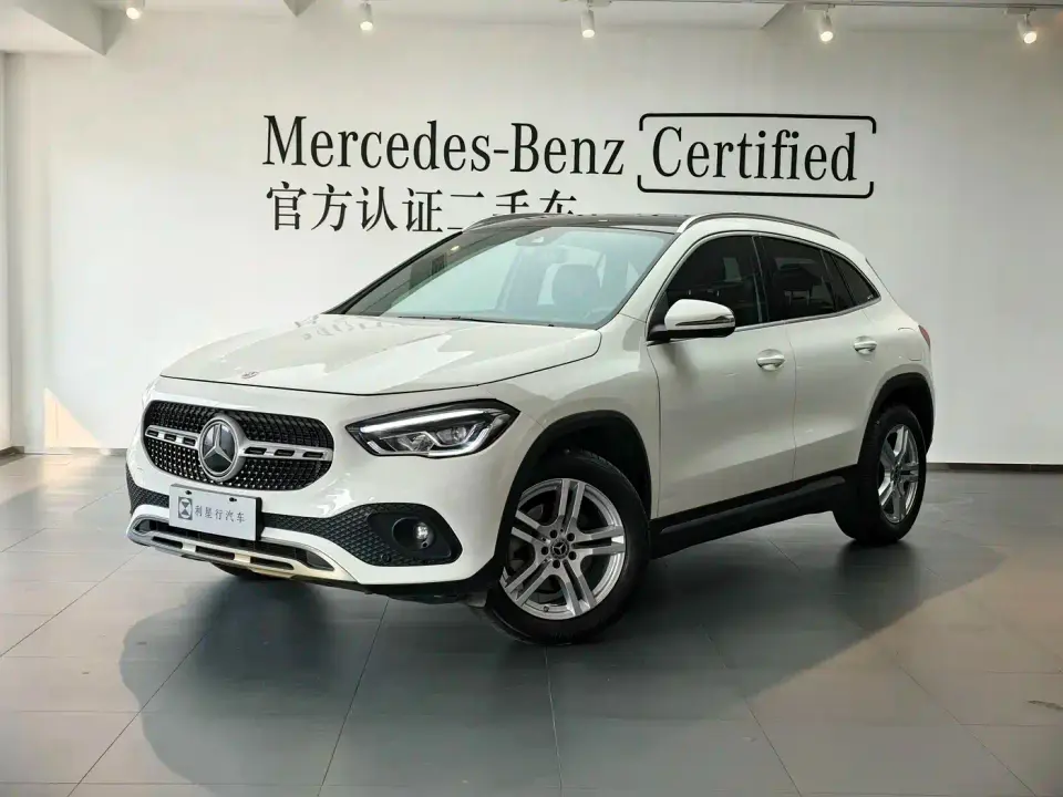 Mercedes-Benz GLA-Class GLA 200 2023