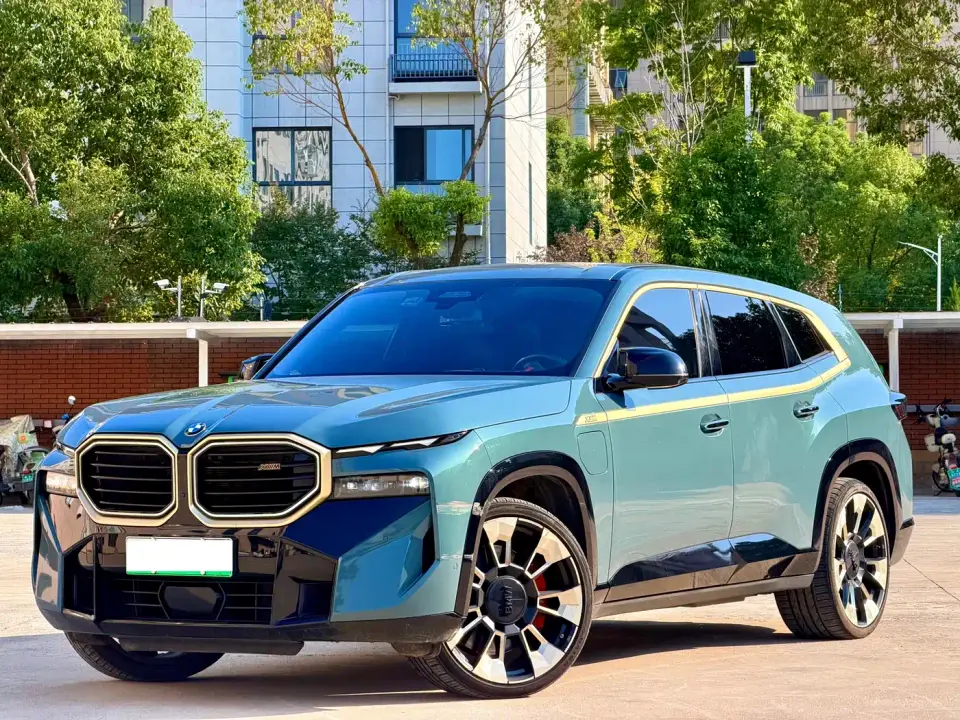BMW XM 50e 2024