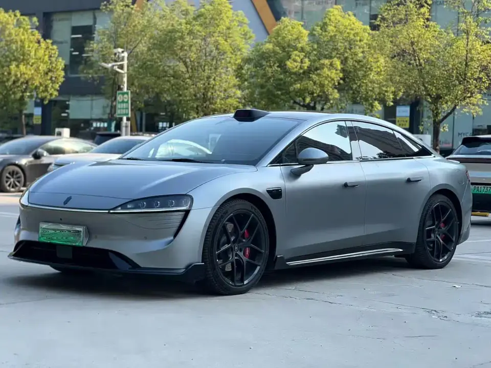 Zhijie S7 Model 785km Ultra 2025