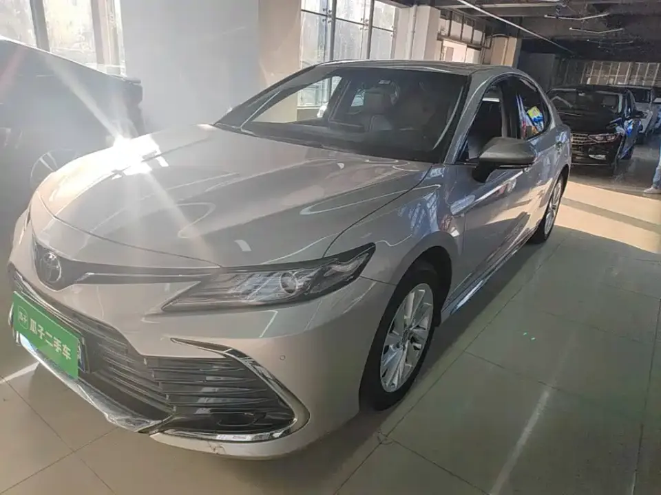 Toyota Camry 2.0G Luxury Edition 2023