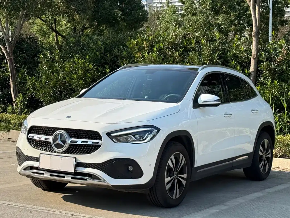 Mercedes-Benz GLA-Class GLA 200 2020