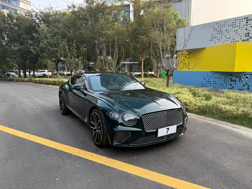 Bentley Continental 4.0T GT V8 2021
