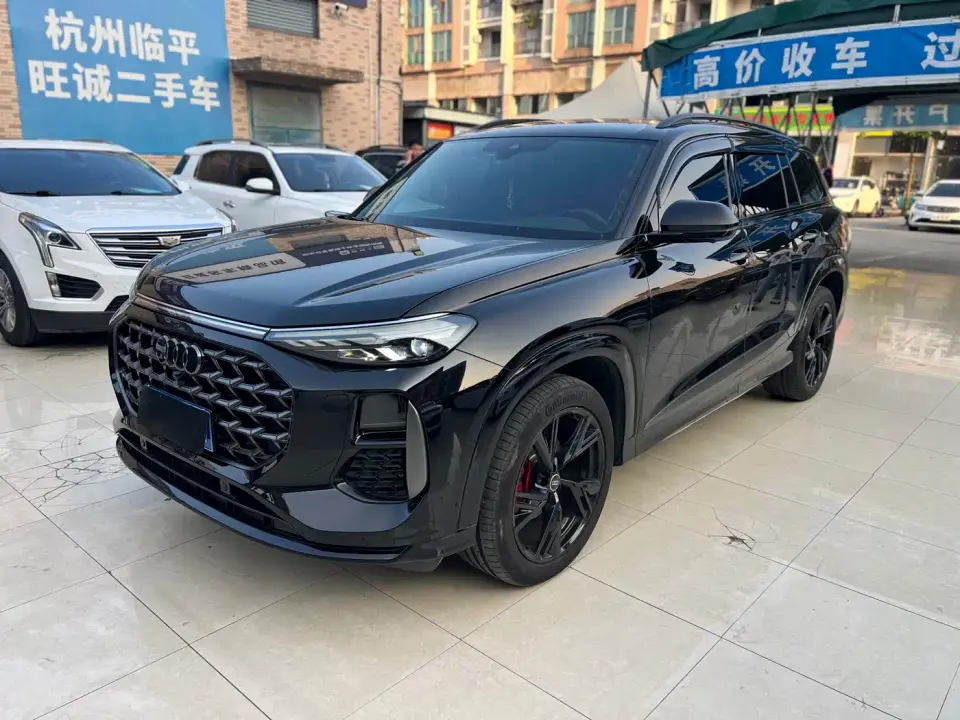 Audi Q6 45 TFSI quattro Black Warrior Edition 6-seater 2024