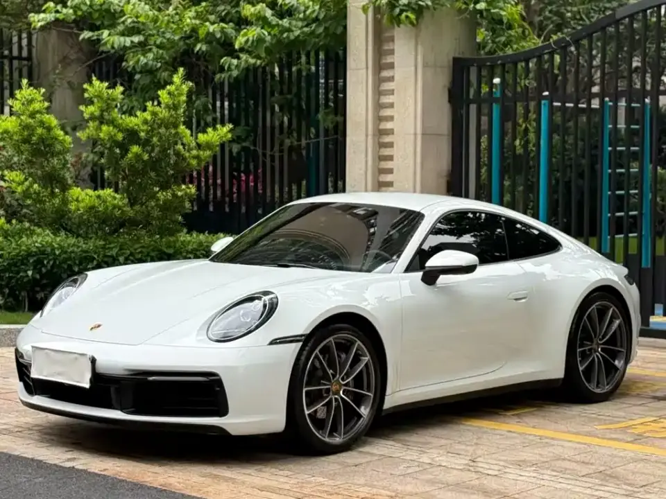 Porsche 911 Carrera 3.0T 2021