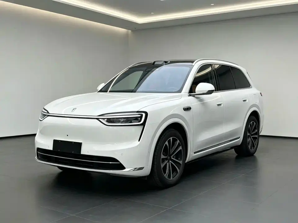 AITO Wenjie AITO M7 Extended Range Base Model 6-Seater 2025