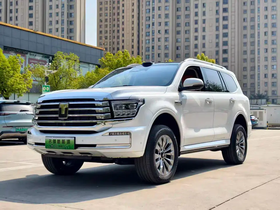 Tank 500 EV Hi4-T Smart Edition 2025