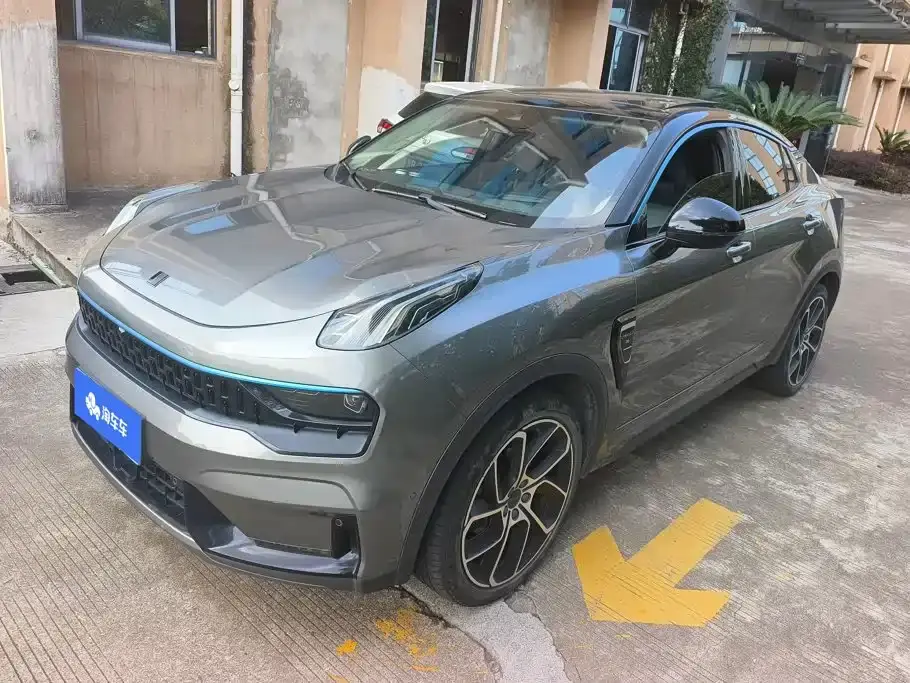Lynk & Co 05 2.0TD 2WD Shine Halo 2020