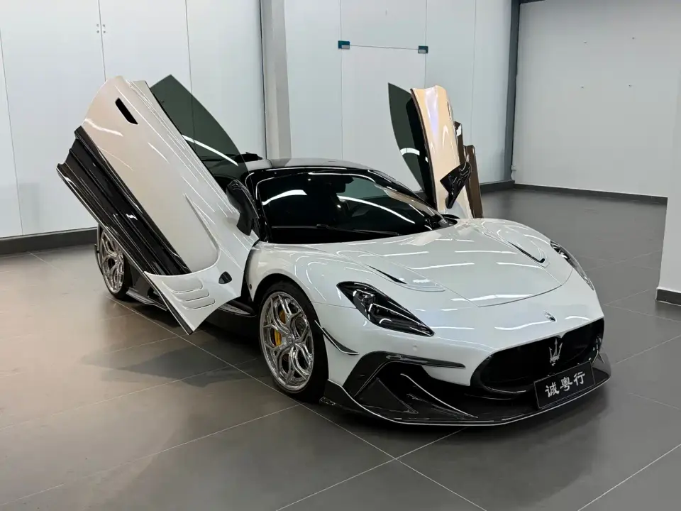 Maserati MC20 3.0T Standard Edition 2022