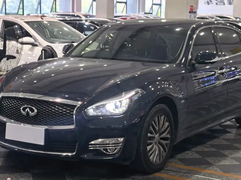 Infiniti Q70 Q70L 2.0T Enjoyment Edition 2019