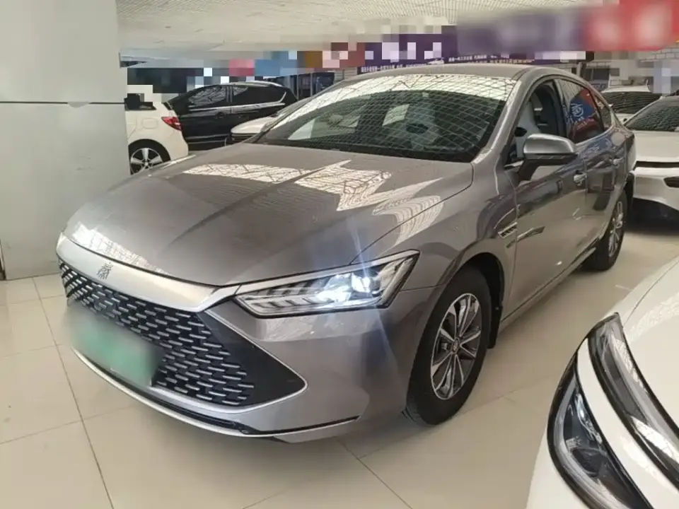 BYD Qin PLUS Glory Edition DM-i 55KM Leading 2024