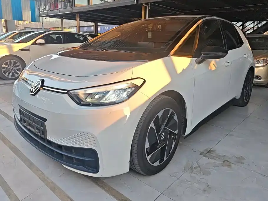 Volkswagen ID.3 Smart Outstanding Edition 2025