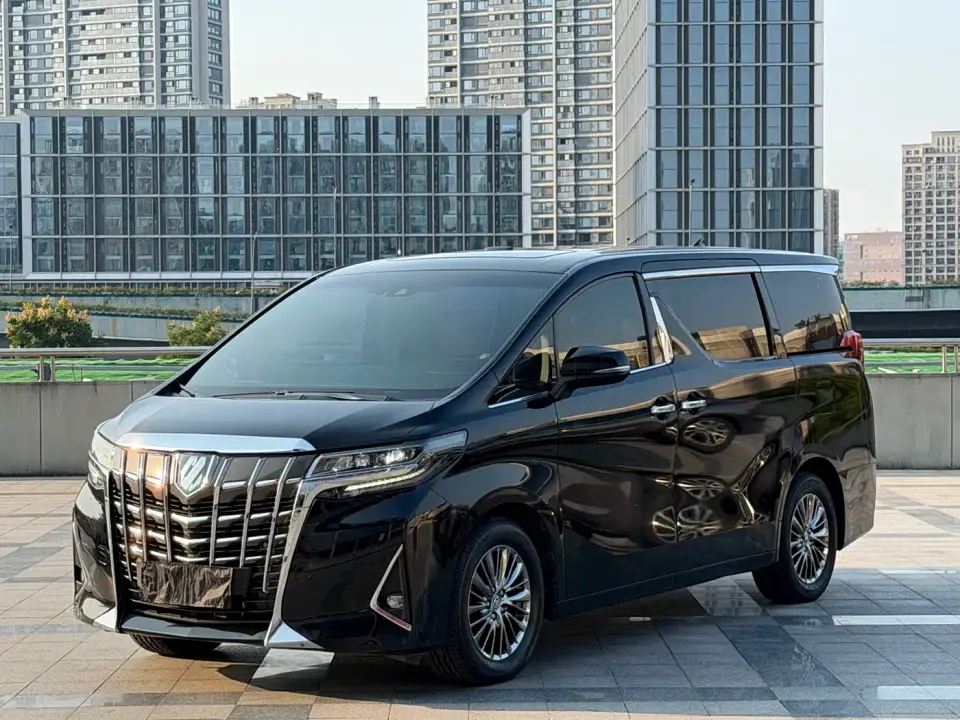 Toyota Alphard Hybrid 2.5L Luxury Edition 2020
