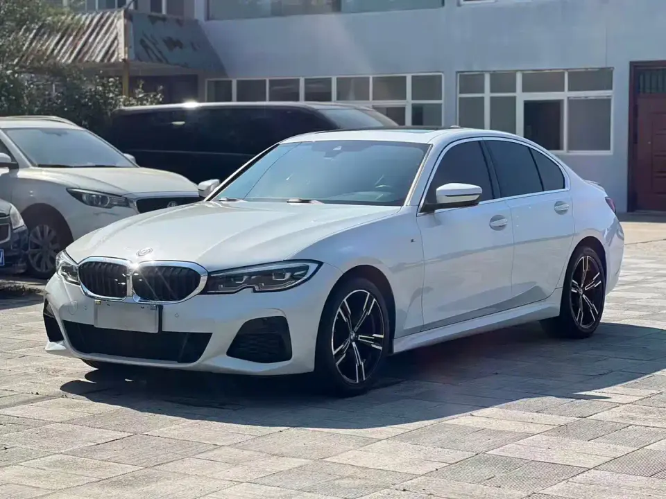 BMW 3 Series 325i M Sport Package 2022