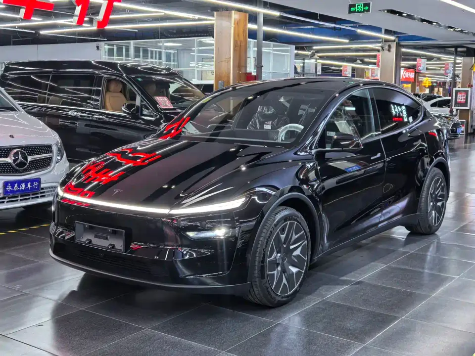 Tesla Model Y L Facelift Long Range AWD 2026