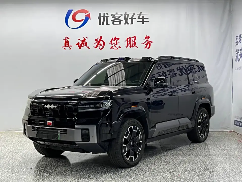 Fangchengbao Leopard 8 Zhiyong Flagship 7-Seater 2025