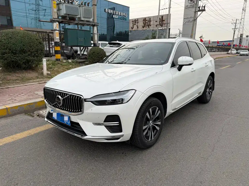 Volvo XC60 B5 AWD Zhiyi Luxury Edition 2024
