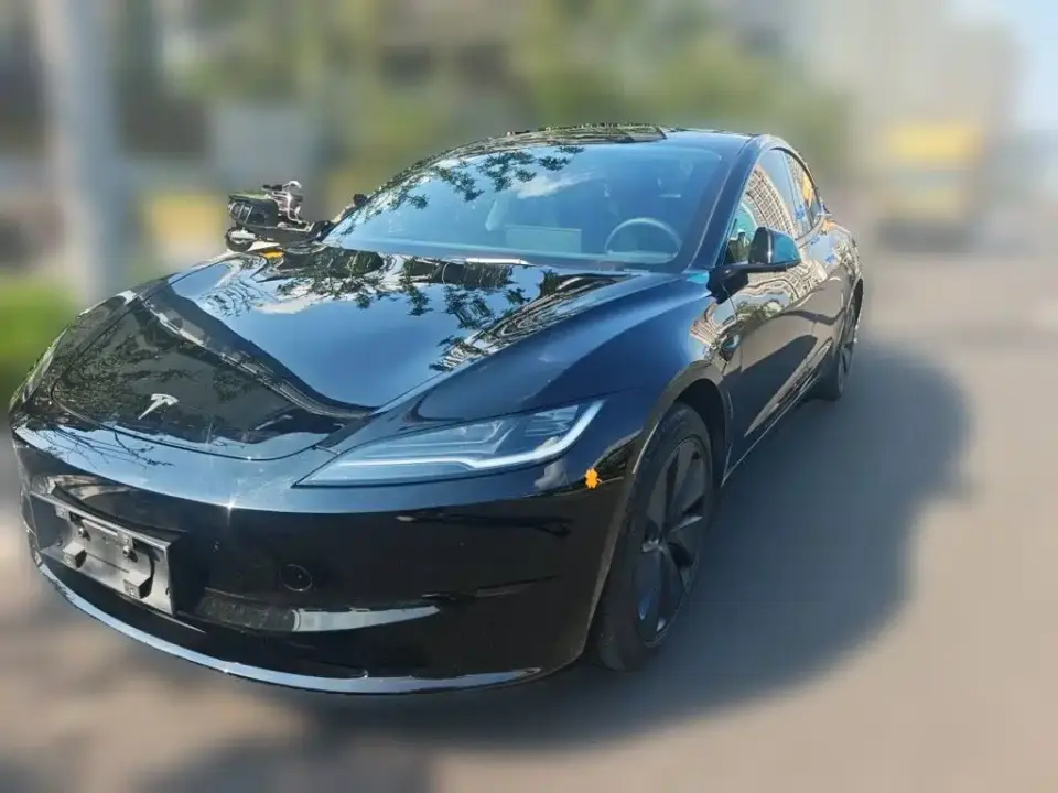 Tesla Model 3 Long Range All-Wheel Drive 2025