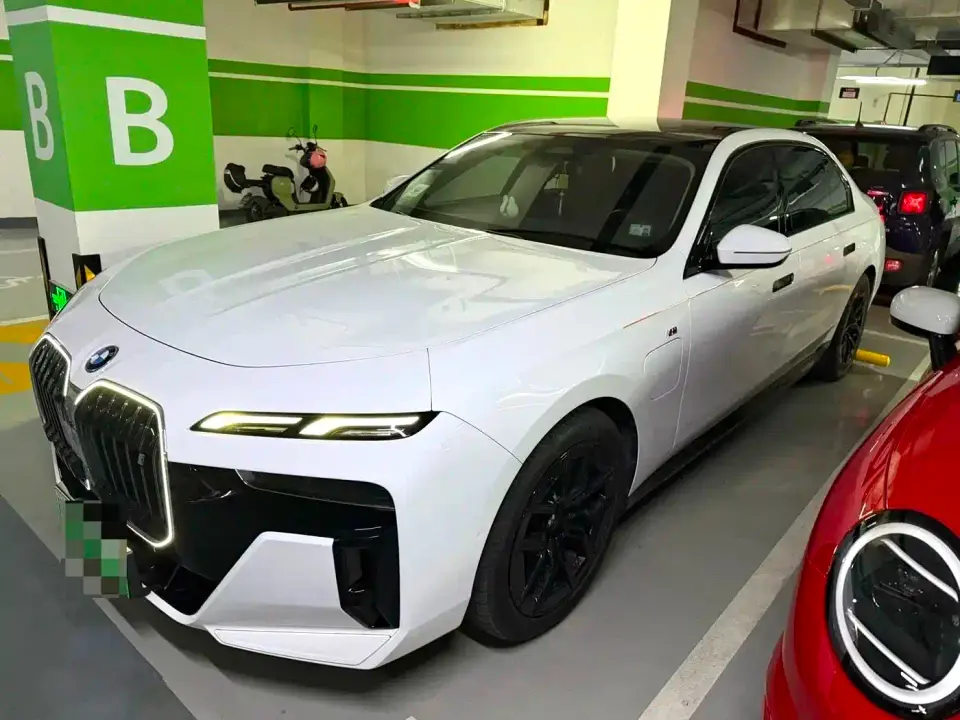 BMW i7 eDrive50L Leading M Sport Package 2024