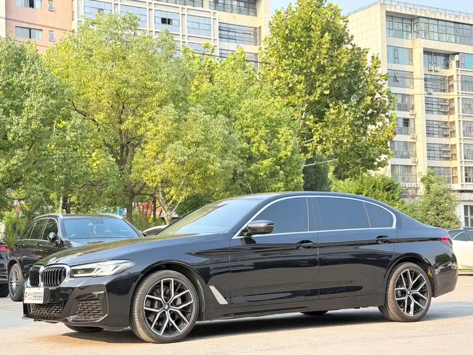 BMW 5 Series 530Li Exclusive M Sport Package 2022