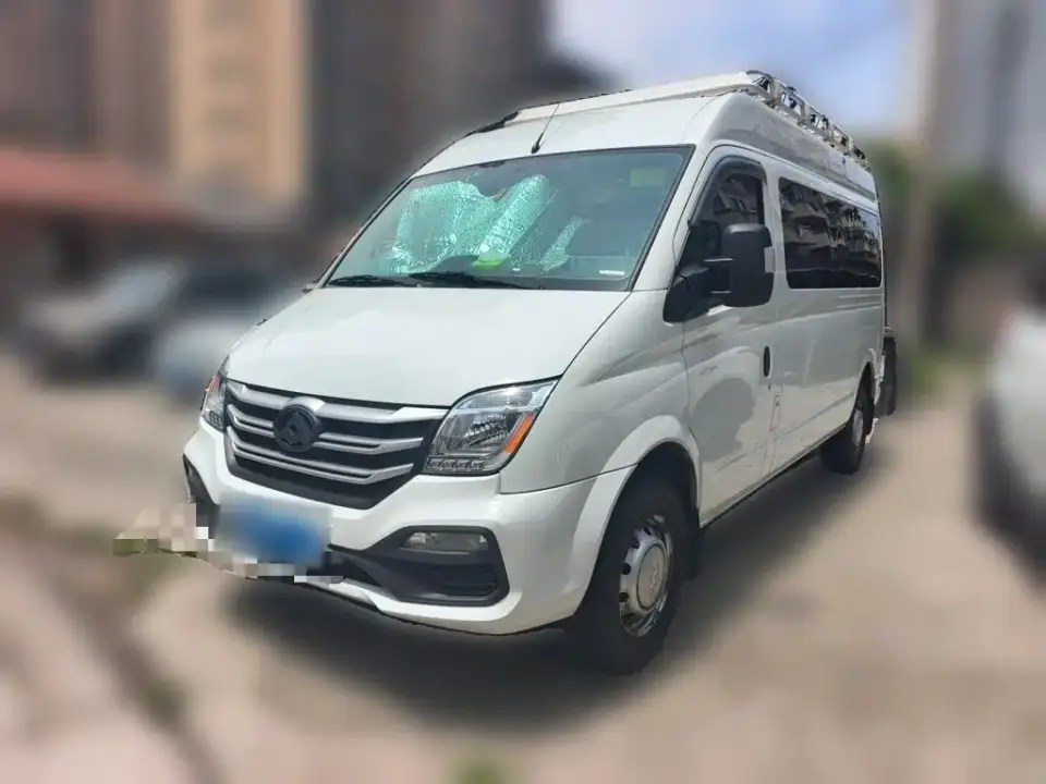 SAIC Maxus Xintu V80 Aoyun Value Edition 6AMT Long Wheelbase Medium Roof 127Ps 6/7/8/9 Seats 2024