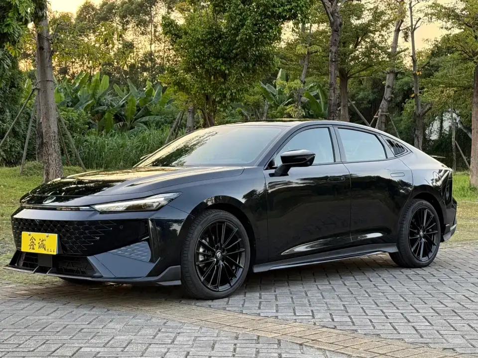 Changan UNI-V 1.5T Deluxe Sport 2024