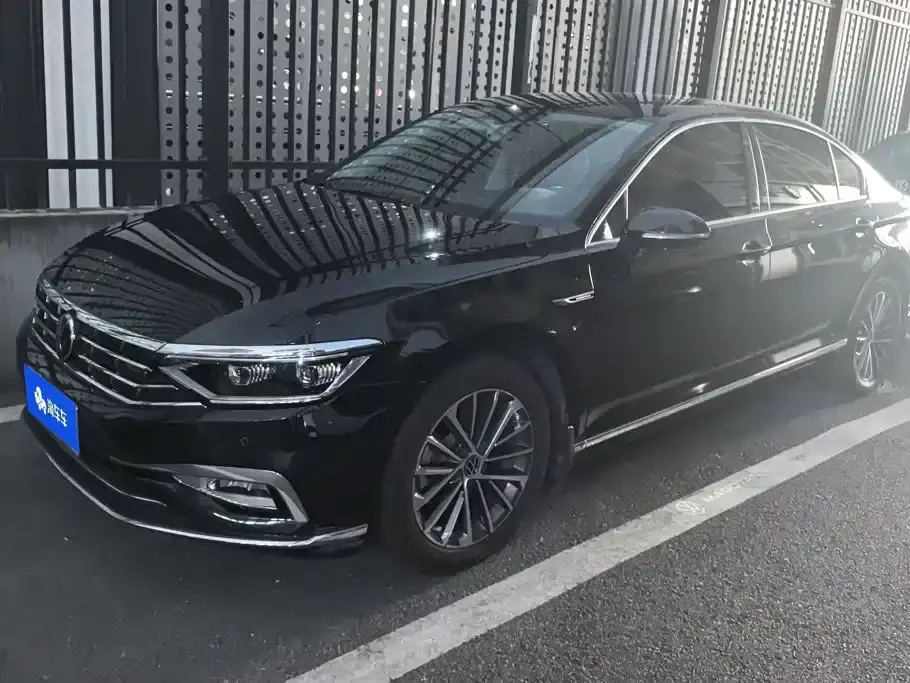 Volkswagen Magotan 330TSI DSG Luxury 2021