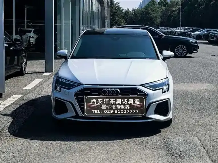 Audi A3 Model Sportback 35 TFSI Fashion Sport 2024