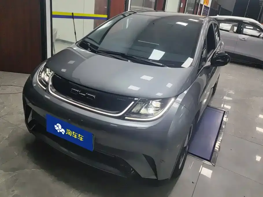 BYD Dolphin 420km Fashion Edition 2023