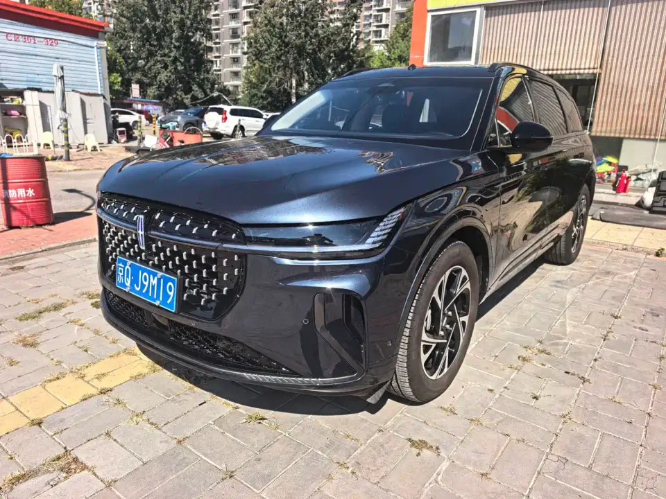 Lincoln Nautilus 2.0T 4WD Premium Hybrid Edition 2023
