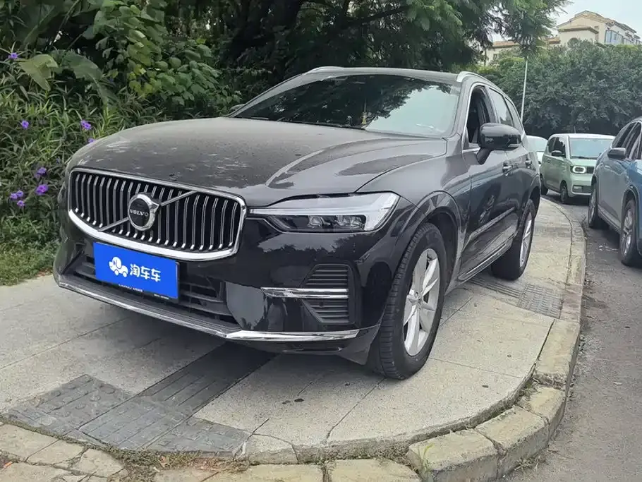 Volvo XC60 B5 AWD R-Design 2021