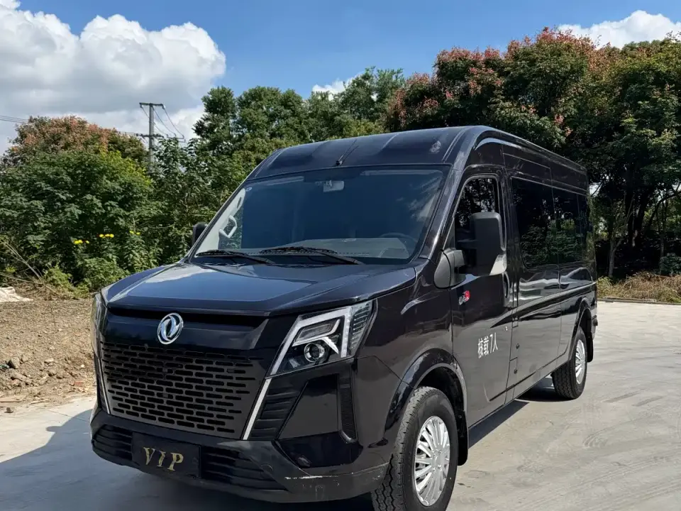 Dongfeng Yufeng Yufeng V9+ 2.0T Manual FWD Multi-purpose Medium Wheelbase Medium Roof 7/8/9 Seater 2025