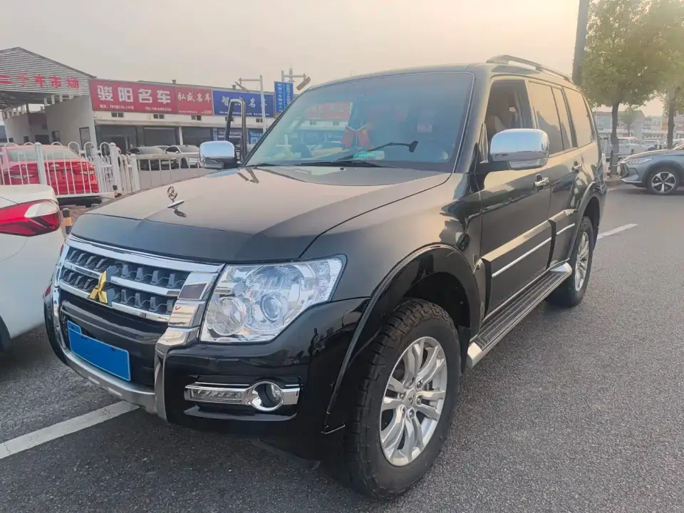 Mitsubishi Pajero (Import) Collector's Edition 3.0L Auto Premium Off-road 2020