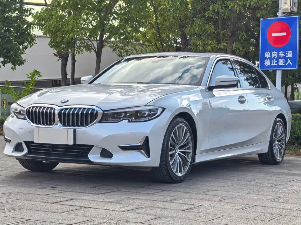 BMW 3 Series 325Li Launch Edition 2020